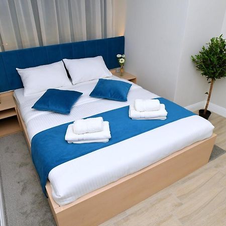 President Aparthotel Čačak Exteriör bild