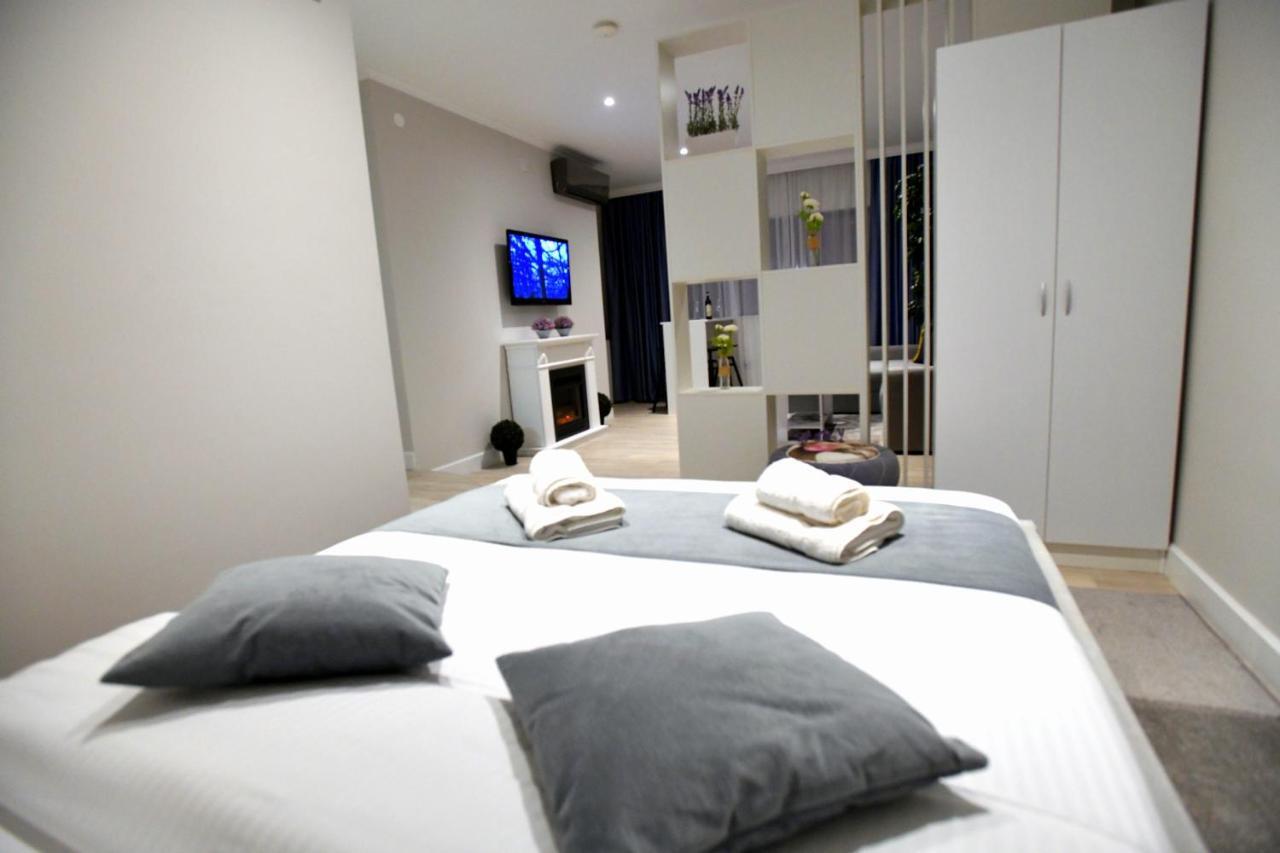 President Aparthotel Čačak Exteriör bild