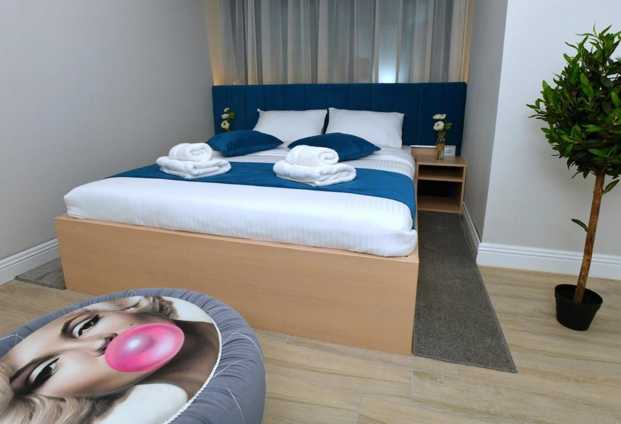 President Aparthotel Čačak Exteriör bild