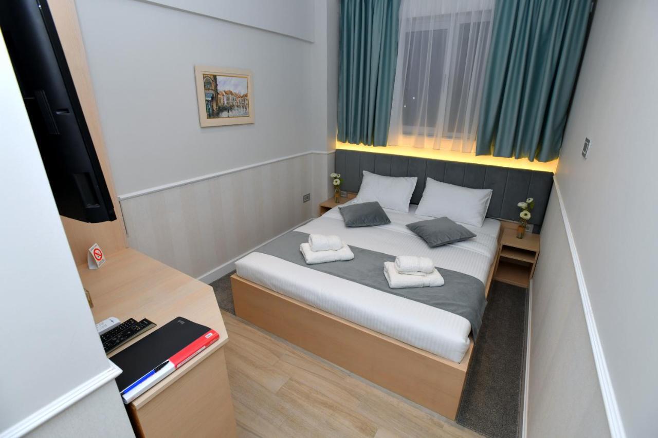 President Aparthotel Čačak Exteriör bild