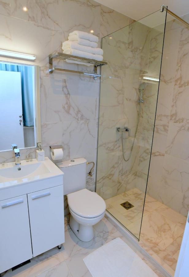 President Aparthotel Čačak Exteriör bild